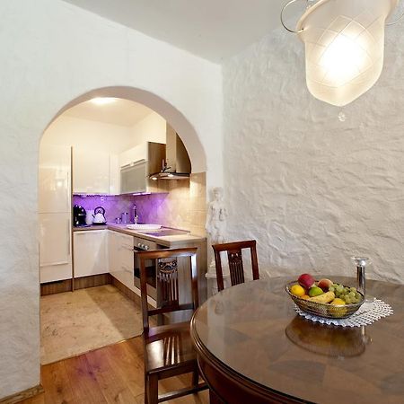 Villa Castello Rausch Valkarin Bagian luar foto