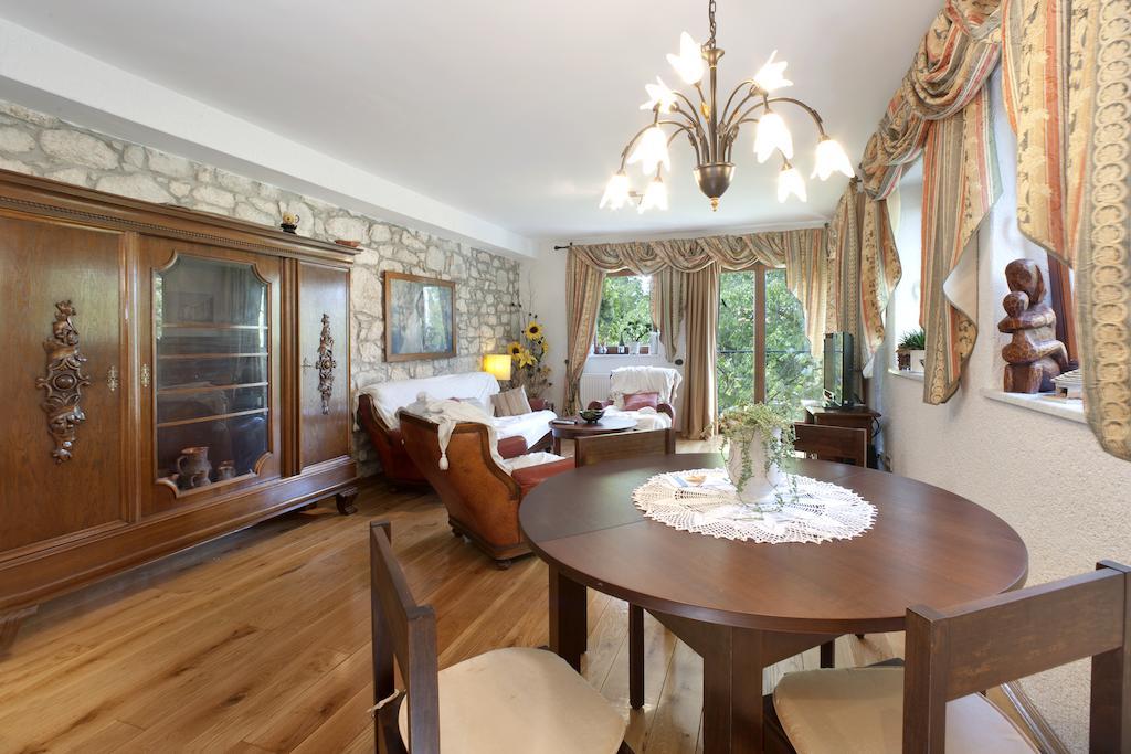 Villa Castello Rausch Valkarin Ruang foto