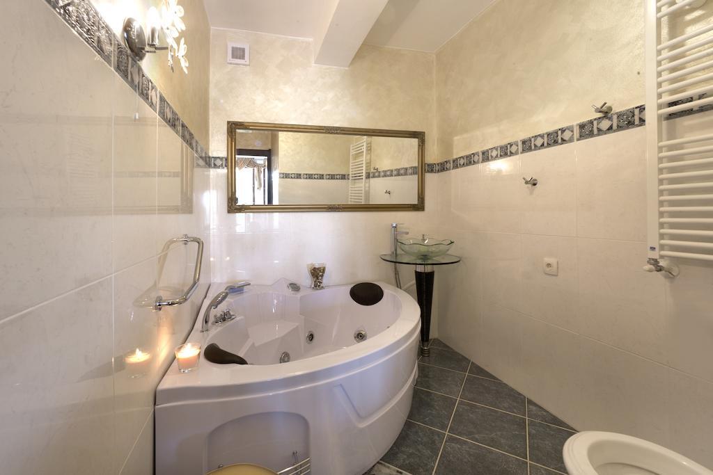 Villa Castello Rausch Valkarin Ruang foto
