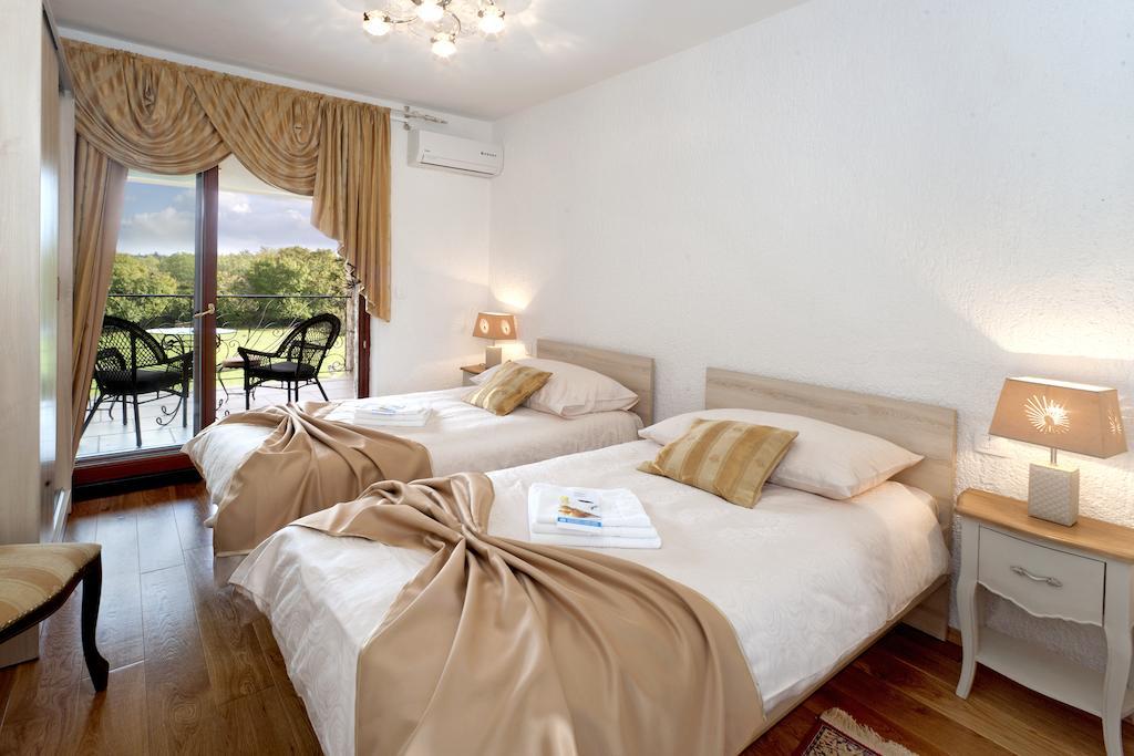 Villa Castello Rausch Valkarin Ruang foto