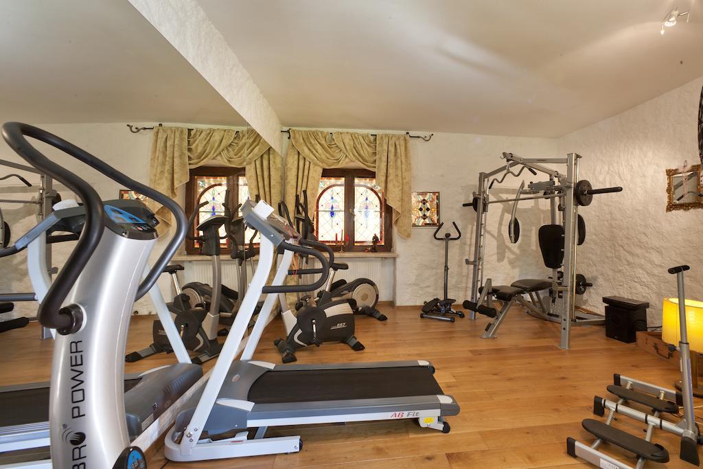 Villa Castello Rausch Valkarin Bagian luar foto