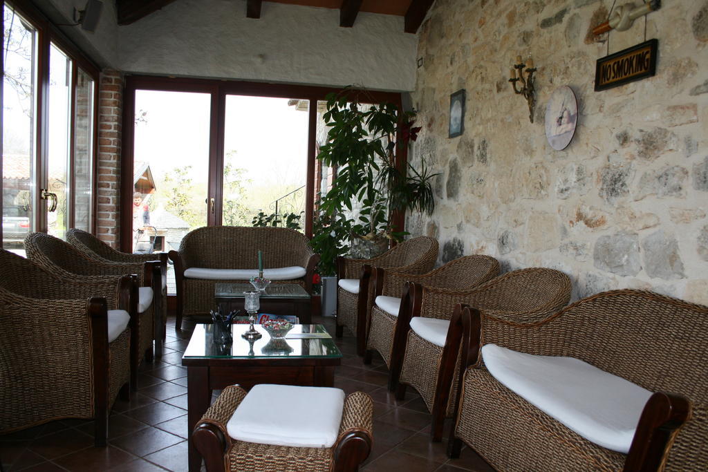 Villa Castello Rausch Valkarin Bagian luar foto